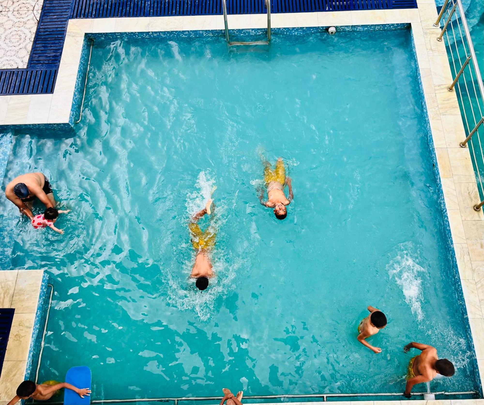 Hotel Waterland Aiju Extérieur photo
